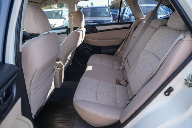 Used 2018 Subaru Outback 2.5i AWD/4WD image 22