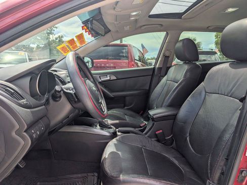Used 2011 Kia Forte SX w/ Tech Pkg FWD image 9