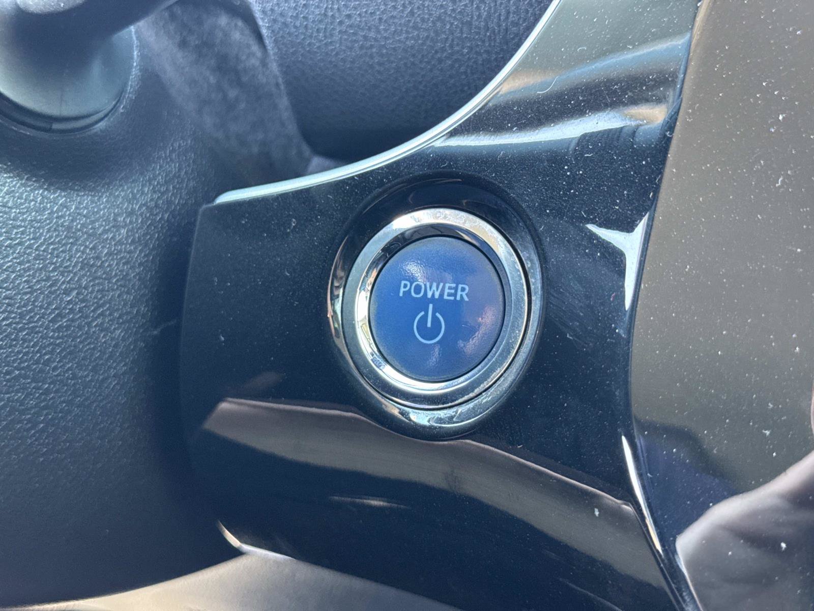 Used 2022 Toyota Prius FWD image 20