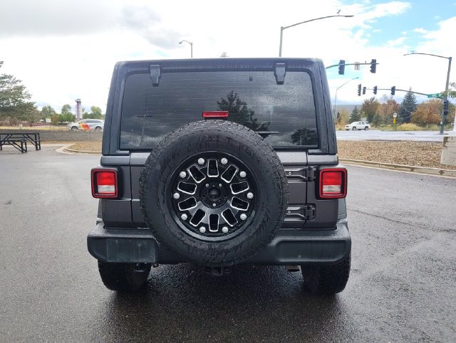 Used 2018 Jeep Wrangler Unlimited Sport AWD/4WD image 4