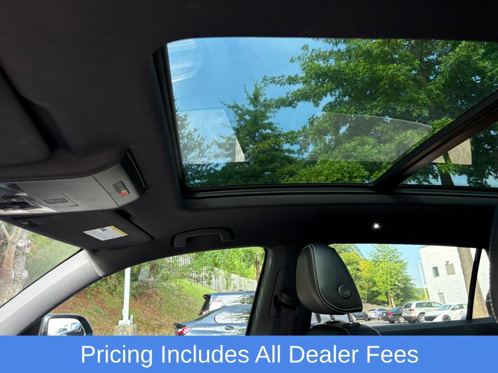 Used 2023 Volkswagen Atlas Cross Sport SE FWD image 12