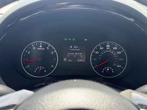Used 2022 Kia Seltos S FWD image 32