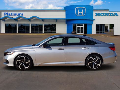 Used 2022 Honda Accord Sport image 3
