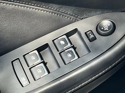 Used 2018 Cadillac CTS Luxury image 22