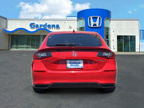 Used 2022 Honda Civic Sport image 5