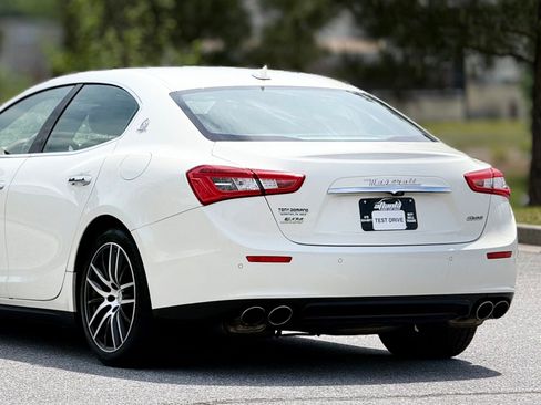 Used 2017 Maserati Ghibli S Q4 AWD/4WD image 47