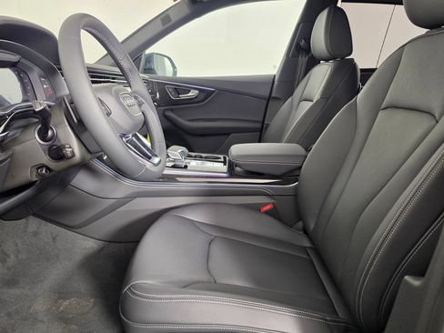 New 2026 Audi SQ7 Prestige AWD/4WD image 14