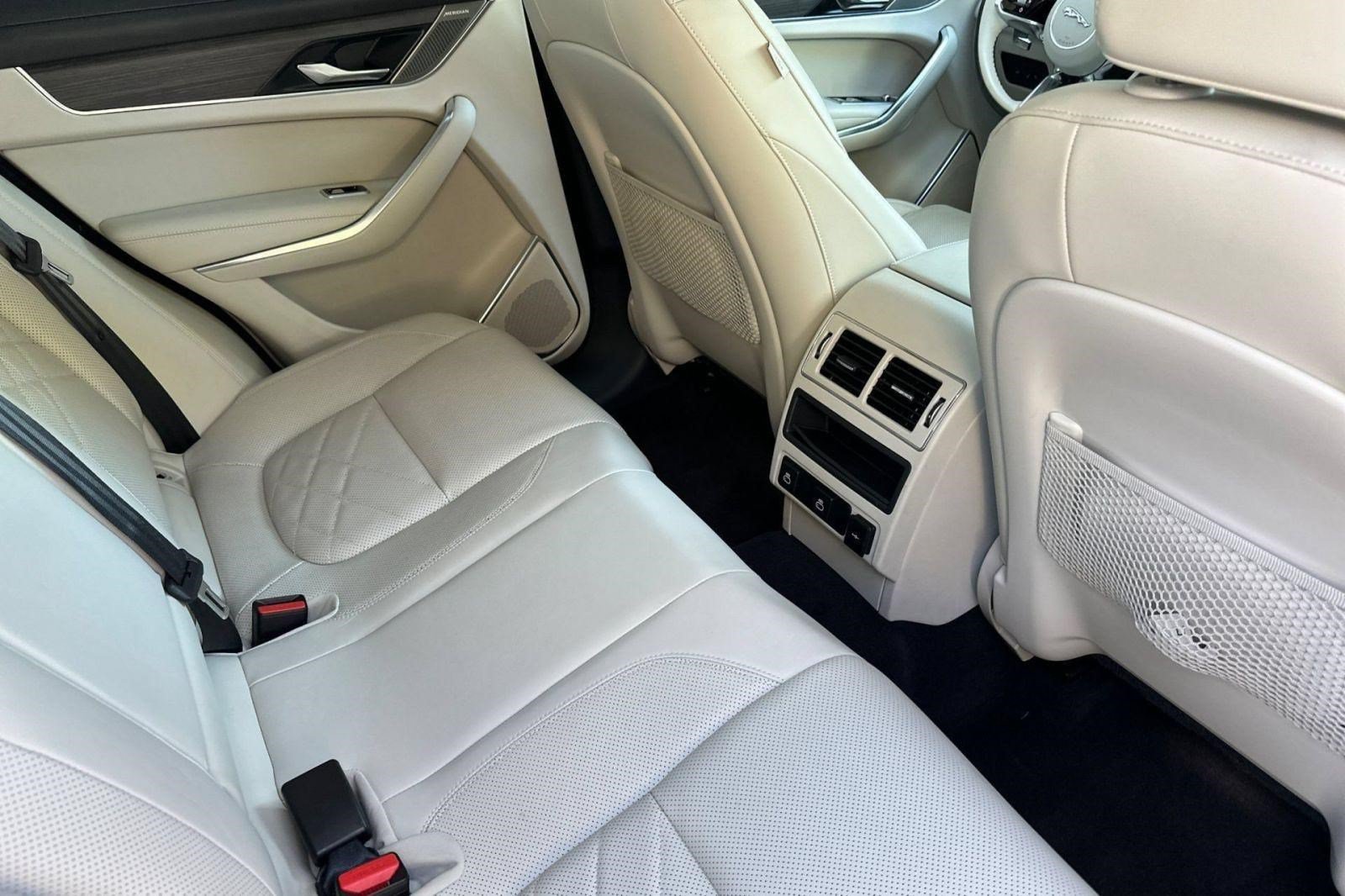 Used 2022 Jaguar F-PACE S AWD/4WD image 37