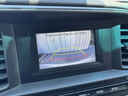 Used 2020 Hyundai Elantra SE w/ Cargo Package (C1) FWD image 27
