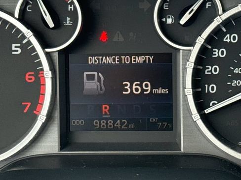 Used 2017 Toyota Tundra SR5 w/ SR5 Upgrade Package AWD/4WD image 30