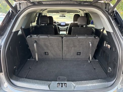 Used 2023 Ford Explorer XLT w/ Equipment Group 202A image 25