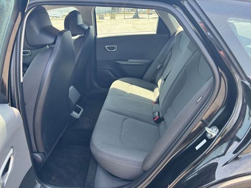 Used 2025 Kia K4 FWD image 22