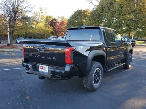 New 2025 Toyota Tacoma TRD Off-Road image 4