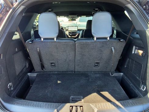 Used 2025 Ford Explorer ST-Line AWD/4WD image 8