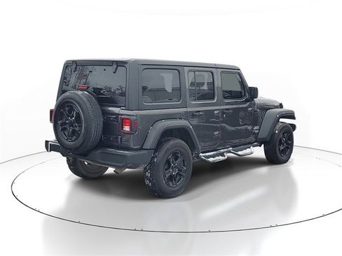 Used 2019 Jeep Wrangler Unlimited Sport S image 3