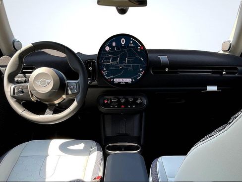 Certified 2025 MINI Cooper S image 5