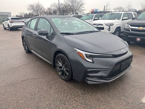 New 2026 Toyota Corolla SE w/ SE Package image 9