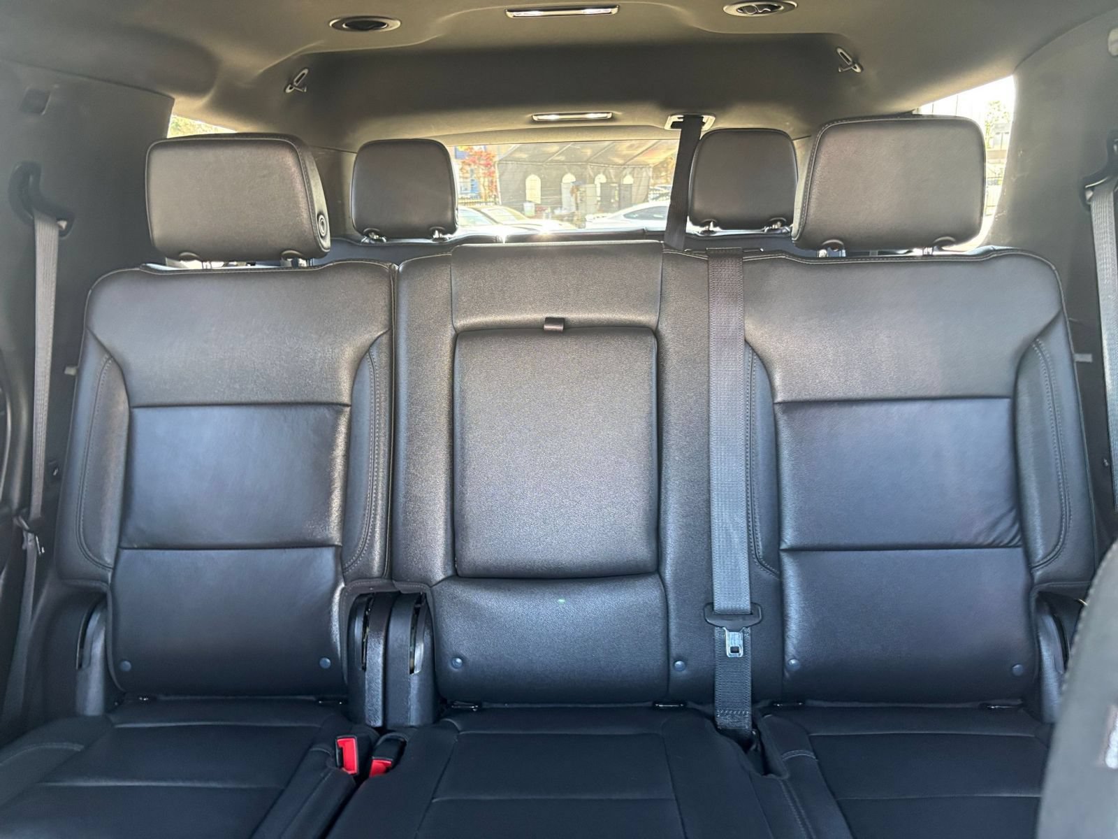 Used 2024 Chevrolet Tahoe LT w/ Luxury Package RWD image 40