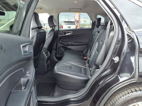 Used 2024 Ford Edge Titanium image 14