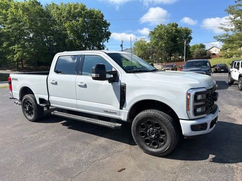 Used 2025 Ford F250 Lariat w/ Black Appearance Package AWD/4WD image 4