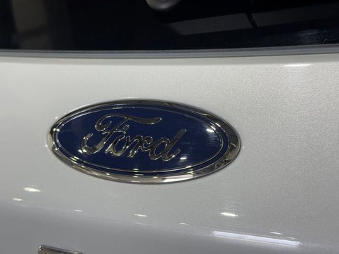 Used 2025 Ford Escape Platinum AWD/4WD image 31