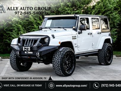 Used 2017 Jeep Wrangler Unlimited Sahara w/ Connectivity Group