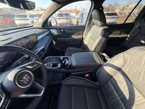 New 2026 Buick Enclave Avenir w/ Super Cruise Package FWD image 17