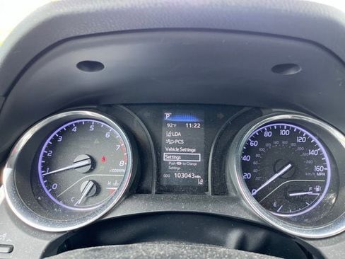 Used 2019 Toyota Camry LE FWD image 12