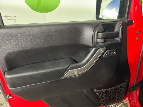 Used 2015 Jeep Wrangler Unlimited Sport w/ Quick Order Package 24S image 14