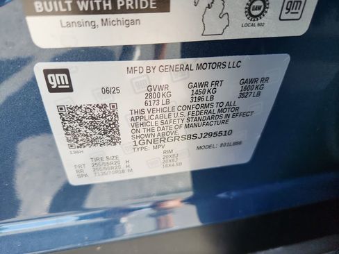 New 2025 Chevrolet Traverse LT w/ Sun and Wheel Package image 17