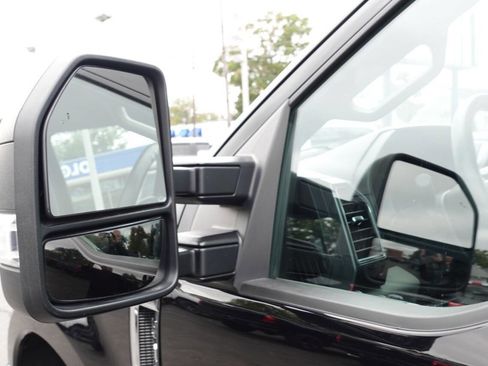 Used 2022 Ford F350 XLT w/ XLT Value Package image 13