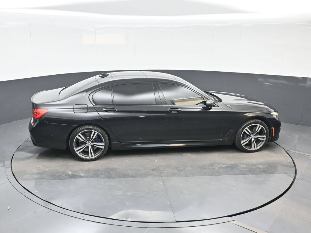 Used 2019 BMW 740i w/ M Sport Package RWD image 22