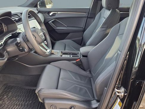 Used 2025 Audi Q3 2.0T Premium w/ Convenience Package image 8