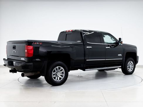 Used 2019 Chevrolet Silverado 3500 High Country w/ Duramax Plus Package AWD/4WD image 10