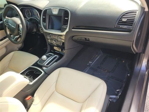 Used 2023 Chrysler 300 Touring L w/ Popular Equipment Group image 17