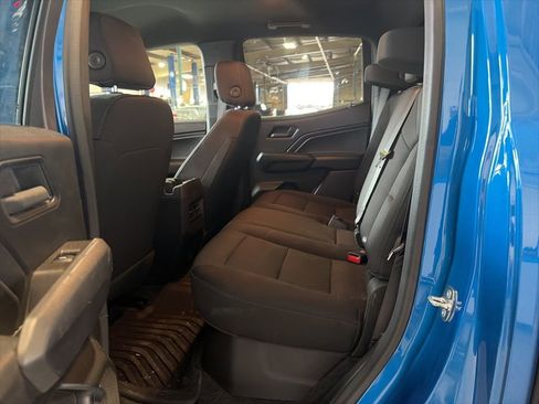 Used 2023 Chevrolet Colorado Trail Boss w/ Technology Package image 10