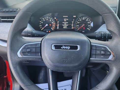 Used 2023 Jeep Compass Sport image 15