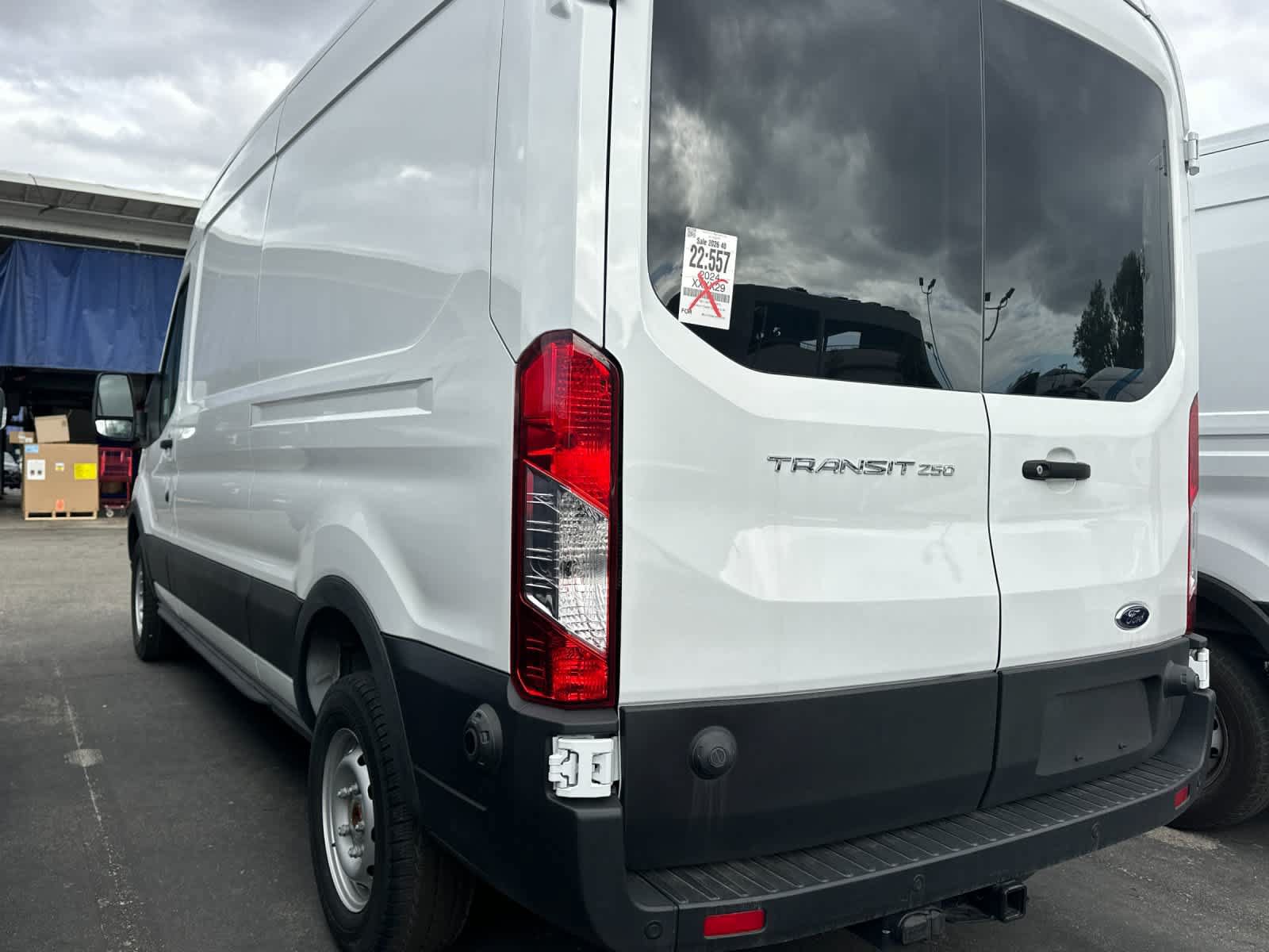 Used 2024 Ford Transit 250 148 Medium Roof RWD image 6
