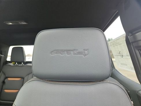 New 2026 GMC Sierra 1500 AT4 w/ AT4 Premium Package image 17