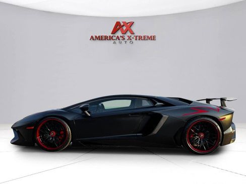 Used 2017 Lamborghini Aventador LP 750-4 Superveloce image 3