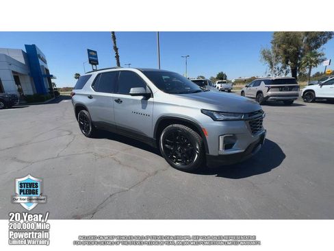 Certified 2023 Chevrolet Traverse RS w/ LPO, Cargo Package AWD/4WD image 4
