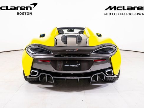 Used 2018 McLaren 570S Spider image 6