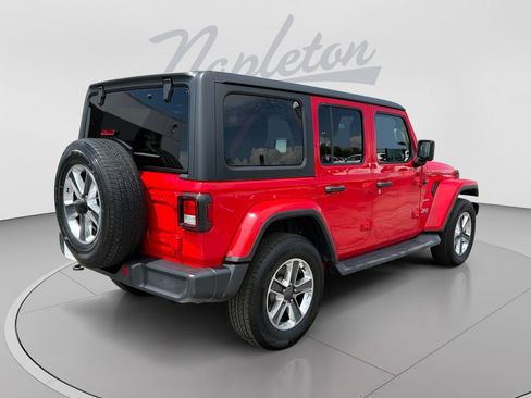 Used 2020 Jeep Wrangler Unlimited Sahara AWD/4WD image 8