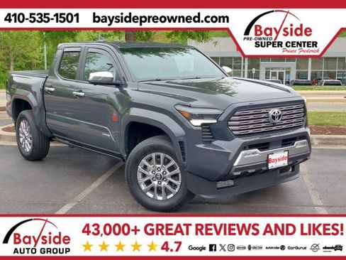 Used 2025 Toyota Tacoma Limited AWD/4WD image 1