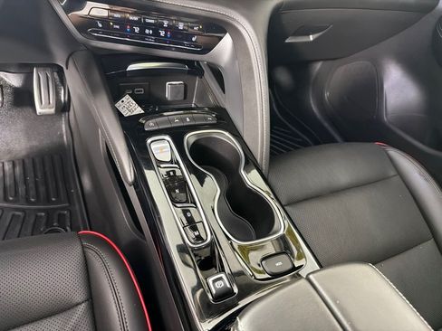 Used 2023 Buick Envision Essence w/ Sport Touring Package FWD image 18