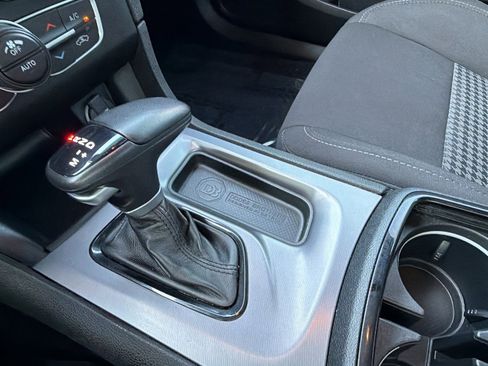 Used 2020 Dodge Charger R/T w/ Blacktop Package RWD image 28