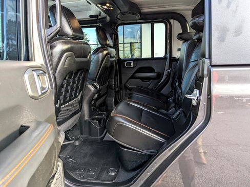 Used 2022 Jeep Gladiator Mojave w/ Cold Weather Group image 39