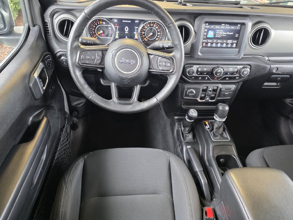 Used 2021 Jeep Gladiator Sport AWD/4WD image 12