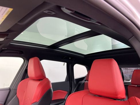 Used 2025 BMW X1 xDrive28i w/ Premium Package image 27