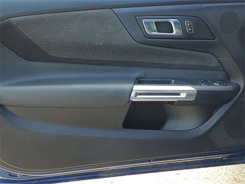 Used 2024 Ford Mustang Coupe image 8